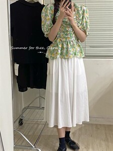 爆美花色设计感小衫图片