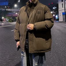 深咖啡色