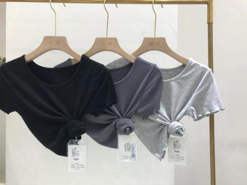 现货，跑量款木耳边小衫小女人，女装，柒外