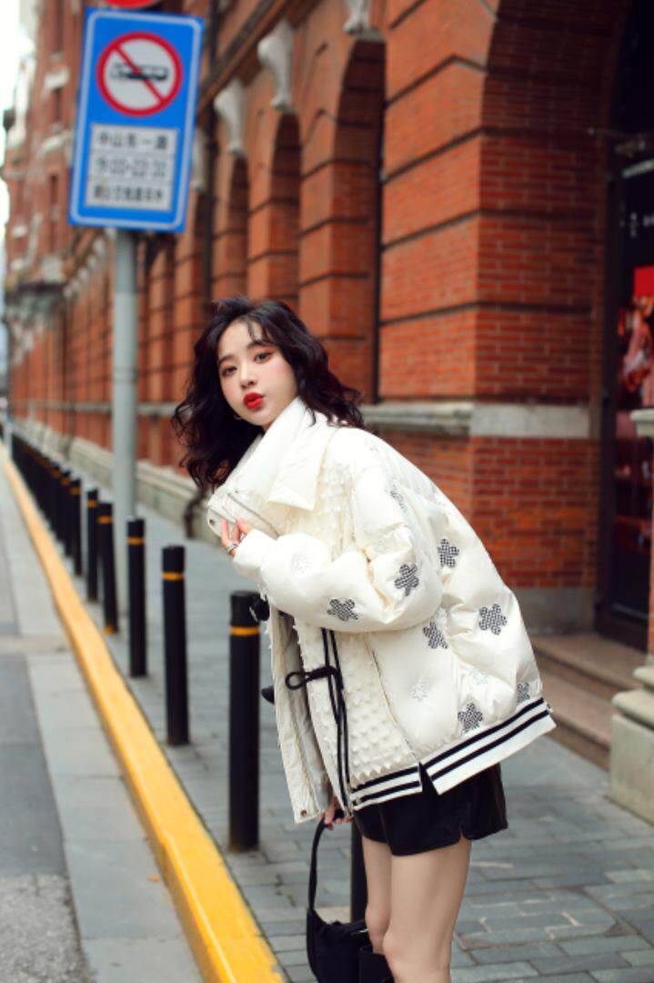 90绒羽绒服，女装羽绒服，卡西姆