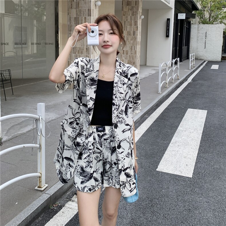 水墨碎花高级感淡人西装套装女2025新款夏季气质上衣搭短裤两件套,女装套装/套裙,2C087