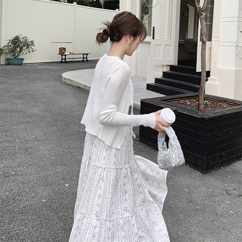 白色温柔风碎花吊带连衣裙套装女2025夏日绝美穿搭蕾丝开衫两件套,女装套装/套裙,2C177
