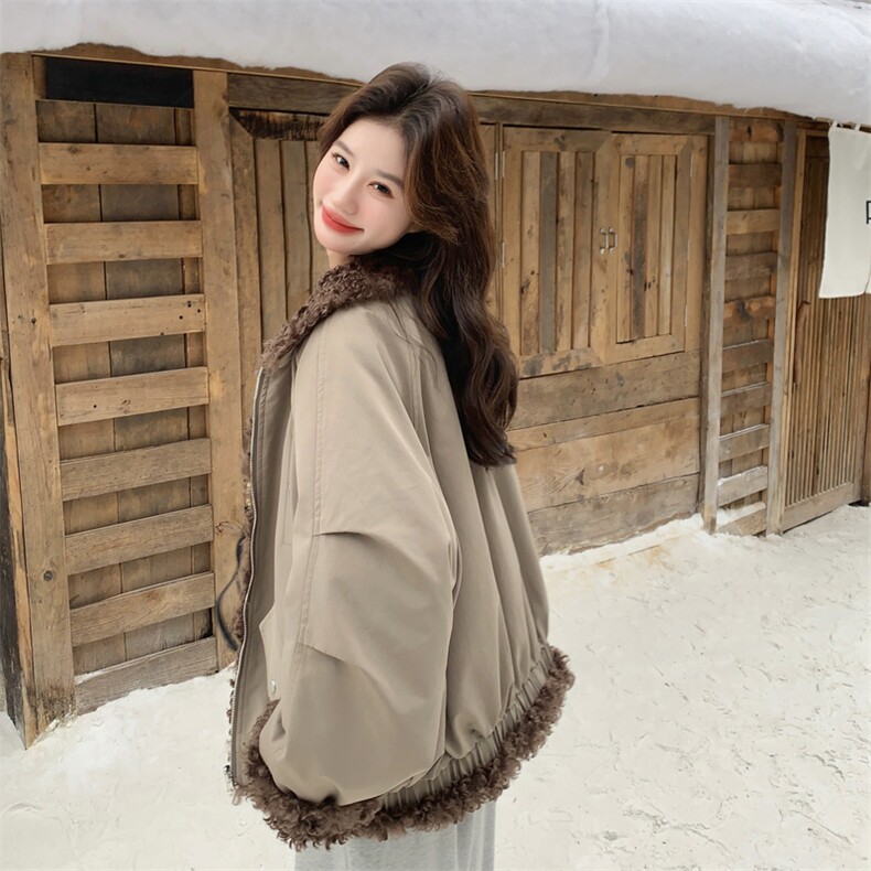 现货:冬装新款高级感毛绒拼接两穿加厚派克服2C135-8955P225K328,女装派克服,2C135
