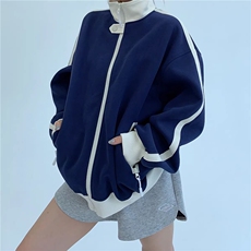 藏青色
