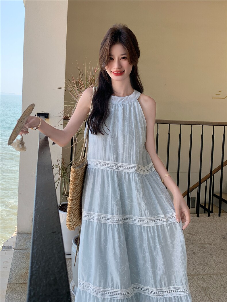 浅蓝色超仙别致浪漫无袖挂脖长裙2025夏季新款森系显瘦绝美连衣裙,女装连衣裙,琦鑫阁（原依鑫阁）