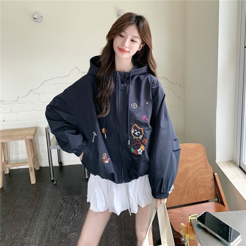 【现货】刺绣连帽短外套女2025新款外套2C227/3305/P165K238,女装短外套,2C227