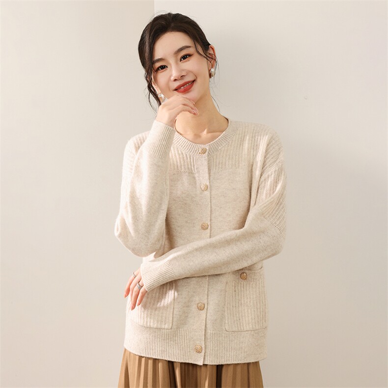 2025年秋季长袖小香风金扣子开衫时尚百搭，女装羊毛衫，慕洵羊绒