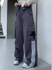 深灰色