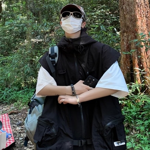 夏季薄款马甲男新款情侣港风日系宽松休闲马夹外搭连帽外套图片
