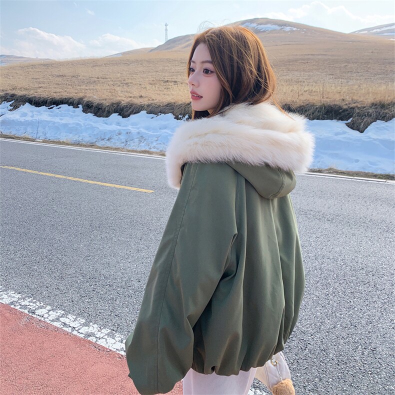 军绿色高级感狐狸毛连帽派克羽绒服女2025冬新款90白鸭绒爆款外套,女装羽绒服,2D012