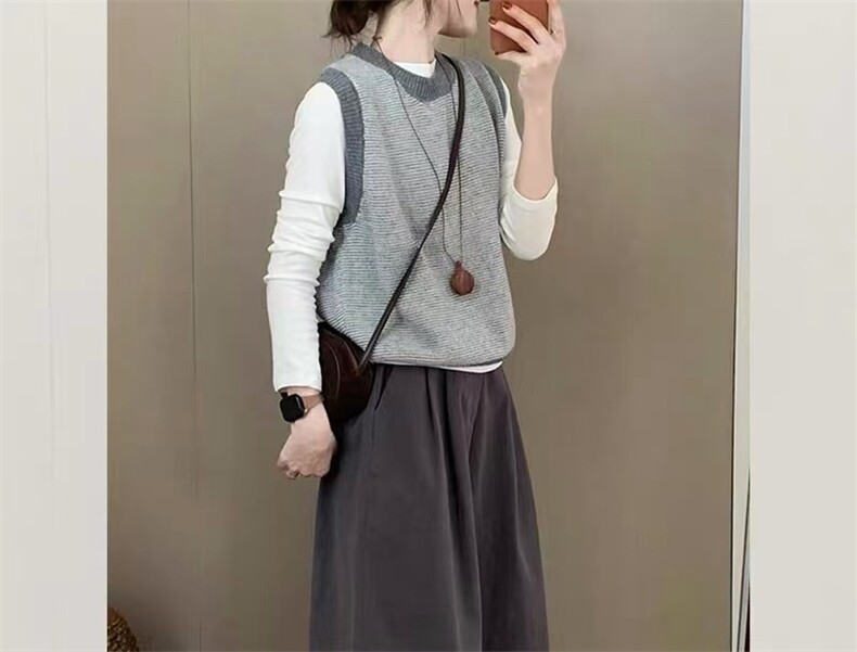 2025年秋季新款百搭女士撞色条纹马甲,针织衫/毛衣,嘉日羊绒