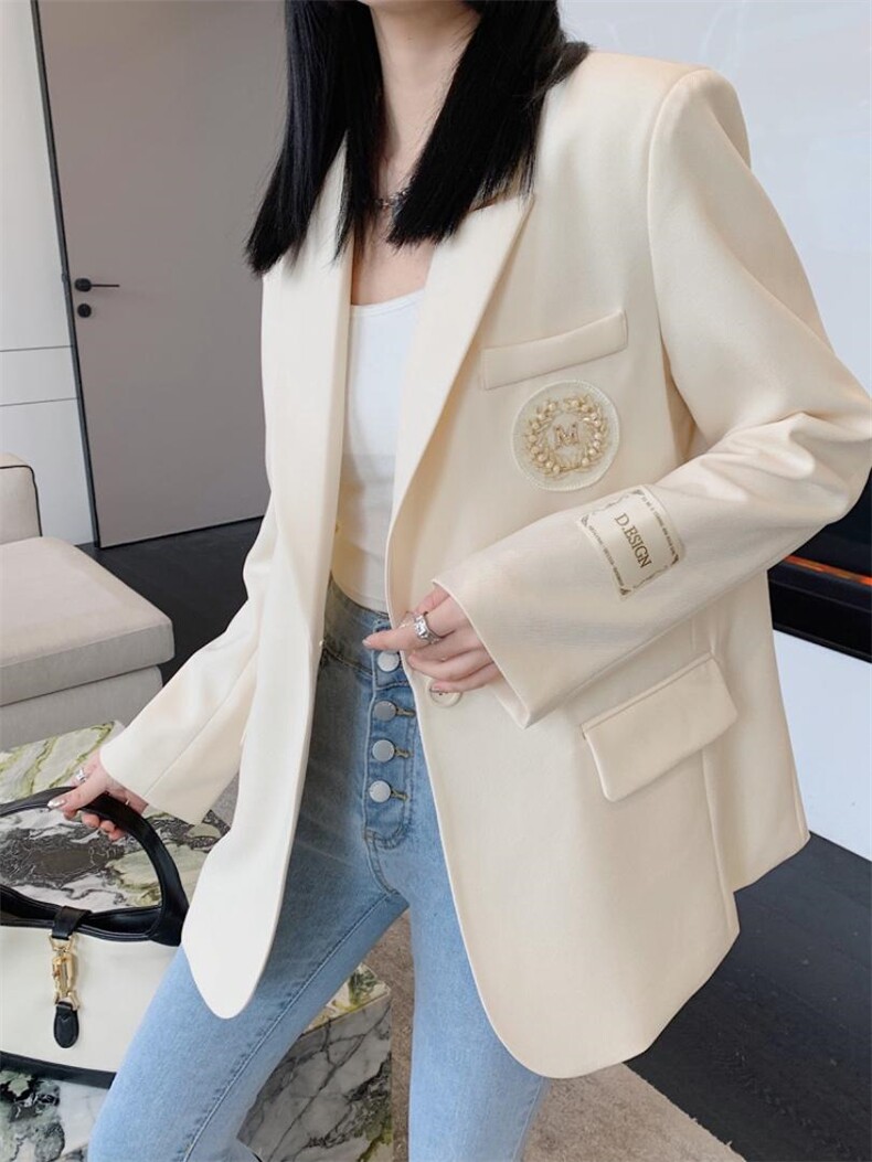 XZ22038豪华大圆标西装,女装西装,穿名堂(5F)