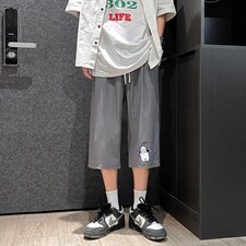灰色