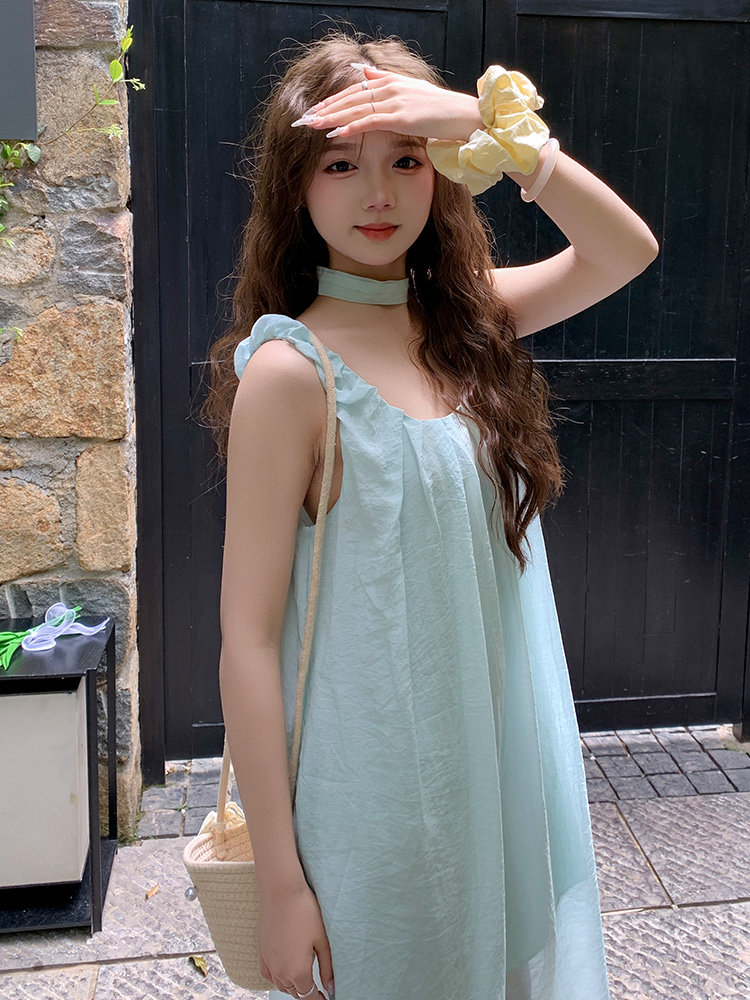 绿色海边度假风无袖连衣裙法式气质温柔露背背心裙垂坠感沙滩长裙,商品下架区,网红馆