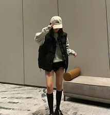 冬季羽绒服的、现货，女装羽绒服，世服伦