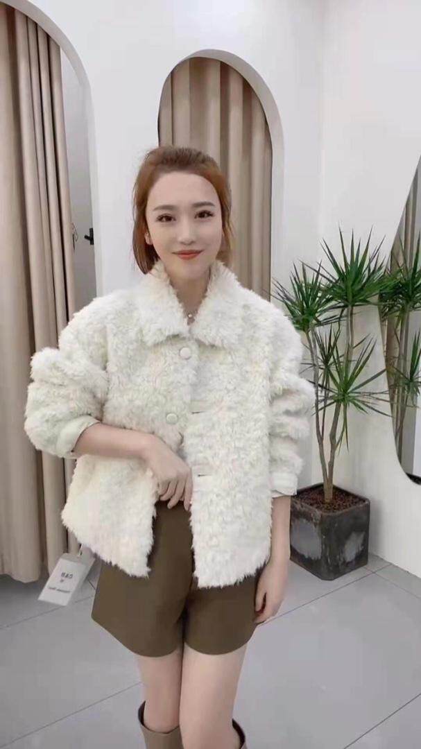 新款皮毛外套，其它，C&B