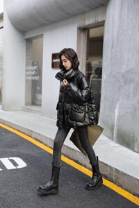 新款羽绒服图片