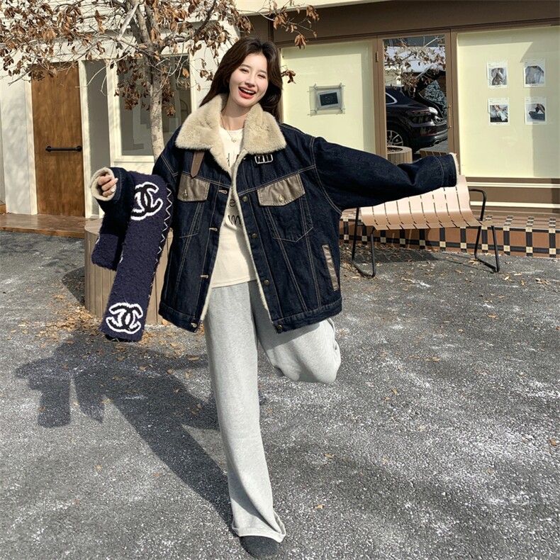 新款主推牛仔拼接皮仿貂毛牛仔外套2668-P195-K298,女装短外套,2C129