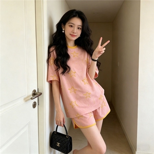 潮流时尚休闲运动套装女夏季新款印花圆领短袖上衣阔腿短裤两件套图片 潮流时尚休闲运动套装女夏季新款印花圆领短袖上衣阔腿短裤两件套图片