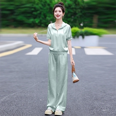 水绿色