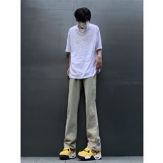 黄泥色