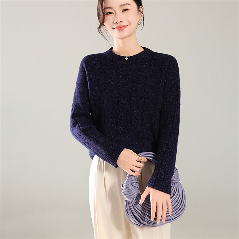 时尚百搭女士羊毛圆领大麻花打底衫显瘦保暖秋冬季必备单品,女装羊毛衫,鹿一羊绒