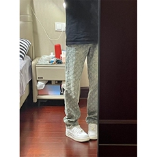 蓝色