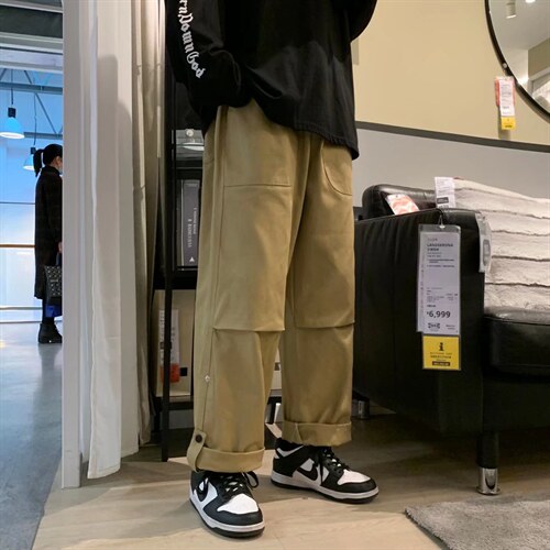 卡其色