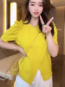 夏装彩色简约短袖图片