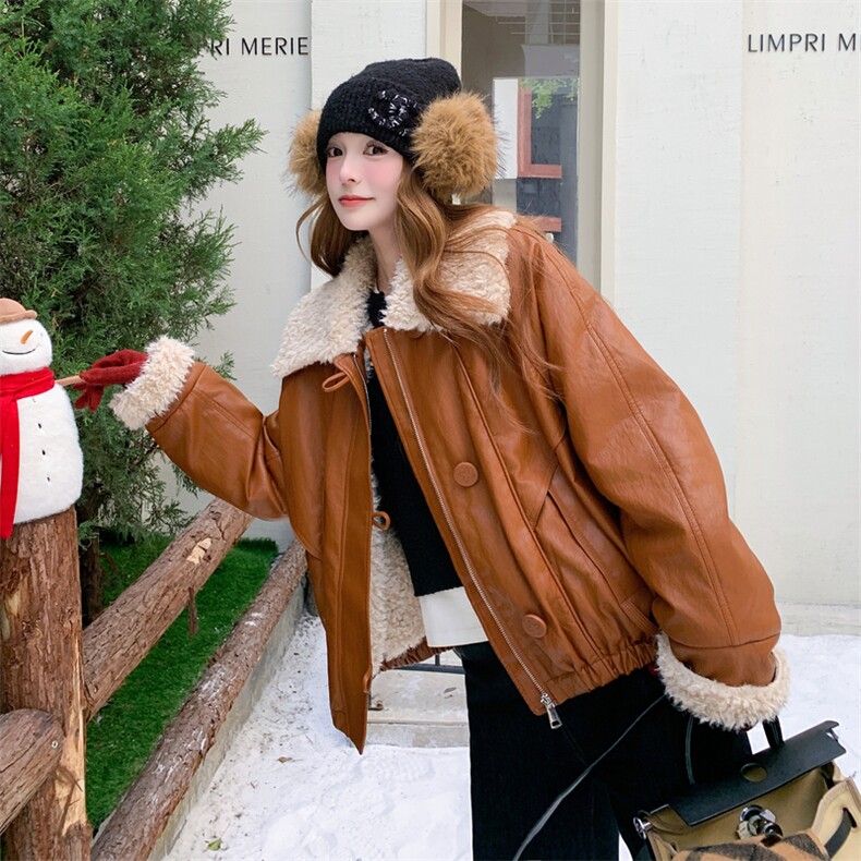 咖色羊羔毛领PU皮派克服女2025年冬季新款小个子加绒加厚保暖夹克图片