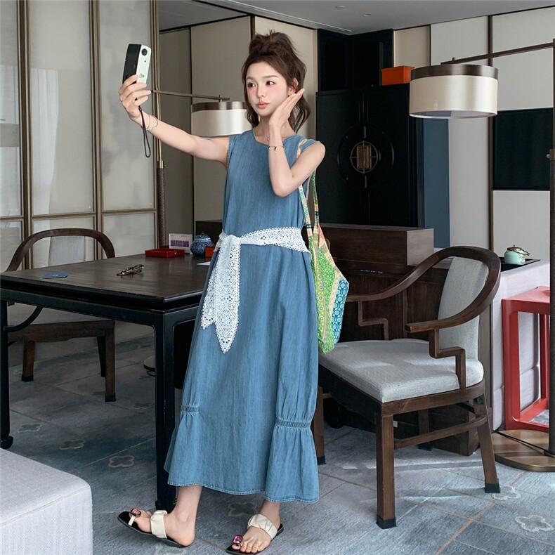 露肩披肩牛仔无袖背心连衣裙女夏2025新款学院风法式气质流行爆款,女装连衣裙,维壹