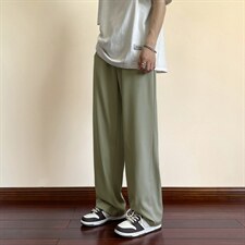军绿色
