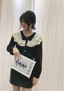 加绒丝绒小衫百塔款。图片