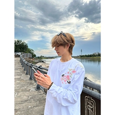 网图有货美式花卉刺绣长袖男女宽松纯棉情侣打底上衣A946-P40，男装T恤，星座1505