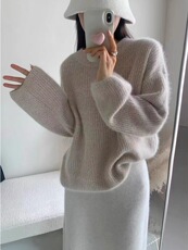 时尚百搭宽松显瘦圆领羊毛衫女秋冬新款慵懒风加厚保暖毛衣，女装羊毛衫，圣旺供货