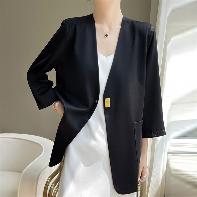 2025夏季新款V领醋酸缎面西装女宽松显瘦气质防晒七分袖外套上衣，女装西装，暖习羊绒