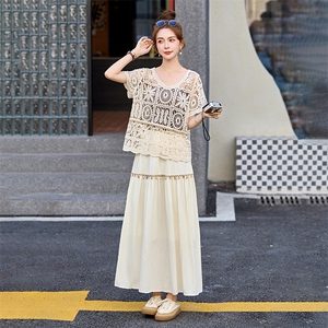 度假风绝美套装连衣裙女2025夏新款时尚镂空钩花小衫半身裙两件套图片