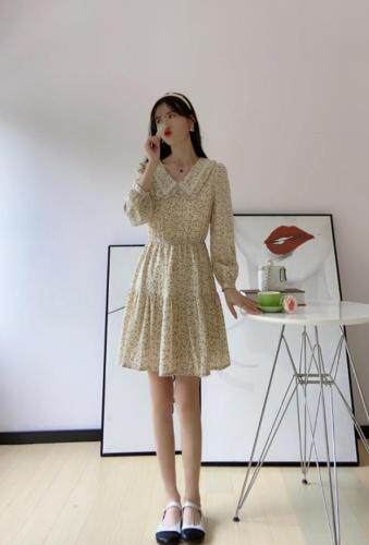 现货 碎花收腰连衣裙,女装连衣裙,Linda Jean