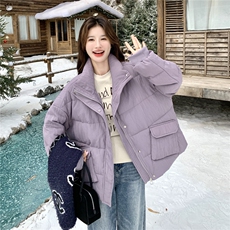 现货：冬季新款复古立领休闲面包羽绒服50绒2C135-8958P285K428，女装羽绒服，2C135