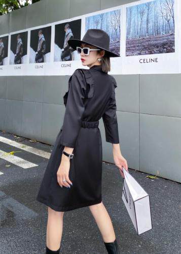 高级时尚设计质感连衣裙，女装连衣裙，她家