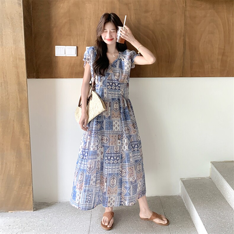 今年流行复古印花连衣裙女2025夏季新款设计感甜美小个子茶歇裙潮,女装连衣裙,2C110