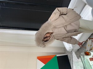 热卖冬新款羽绒服图片