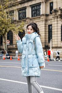 中长款刺绣羽绒服,女装羽绒服,知名度