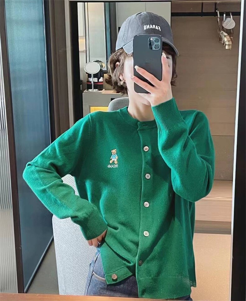 纯色开衫2024年秋季圆领单排扣时尚针织羊毛衫,女装羊毛衫,德聚羊绒