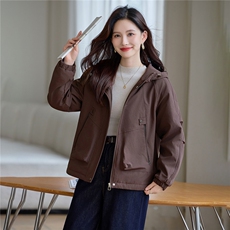 现货!2025年冬季时尚连帽大口袋加绒加厚女外套，女装棉衣/棉服，依恋蒂丝