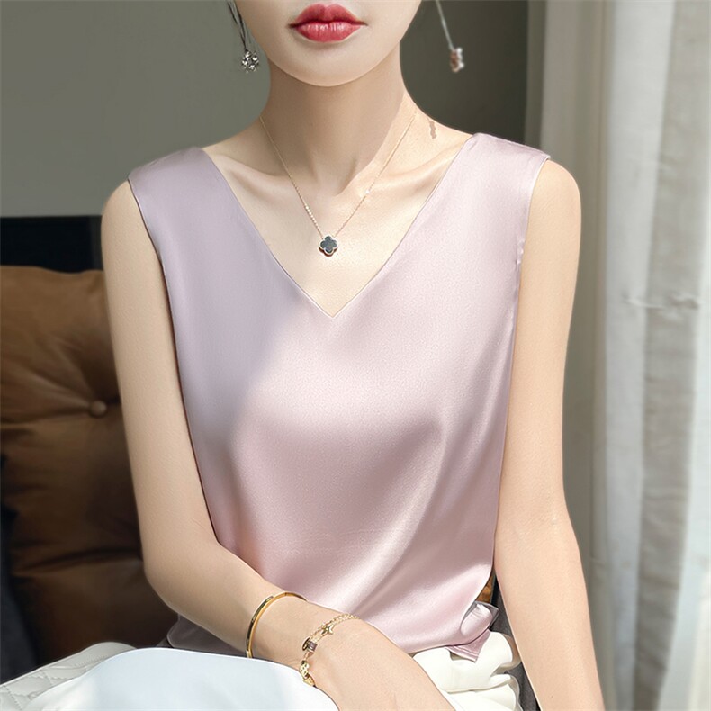 2025春夏新款V领吊带背心女宽松缎面宽肩外传无袖西装内搭打底衫,女装背心吊带,羊特美羊绒