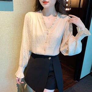 新中式春秋外套法式小香风名媛2025新款女盘扣短款超好看唐装上衣图片