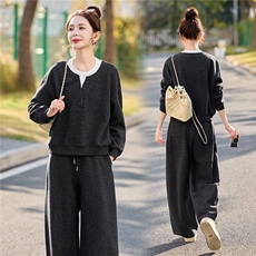 2026春季新款休闲气质两件套套装，女装套装/套裙，伊仟回