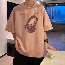 粉红色