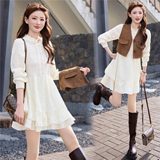 小个子版型时尚潮流2026年春季时尚休闲马甲+连衣裙两件套，女装套装/套裙，江南富贵女